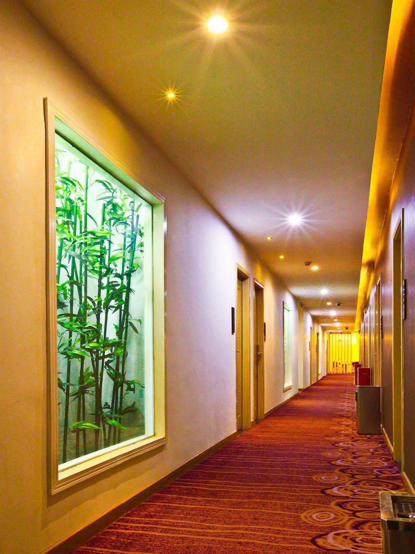 Tavernew Hotel Kanton Zewnętrze zdjęcie
