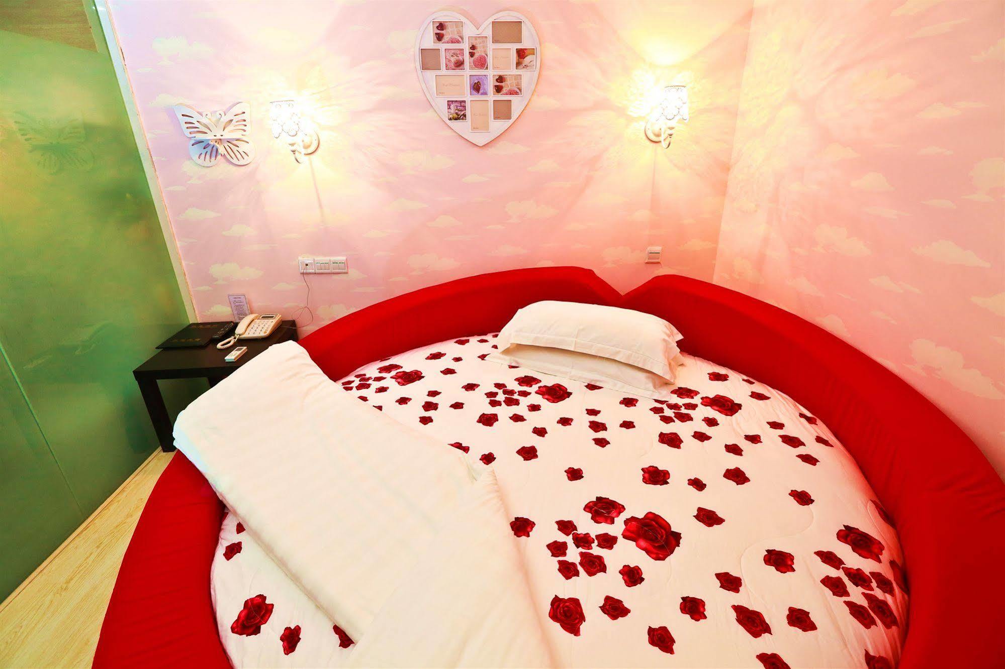 Tavernew Hotel Kanton Zewnętrze zdjęcie